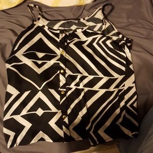 White and black pattern summer top